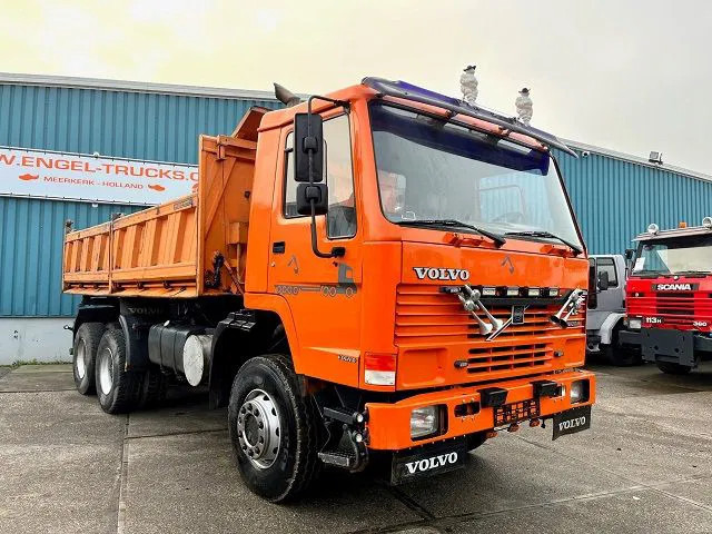 Volvo FL 12.380 6x6 FULL STEEL SUSPENSION MEILLER KIPPER (EURO 2 / MANUAL GEARBOX / REDUCTION AXLES / FULL STEEL SUSPENSION) - Camion basculantă: Foto 2 Volvo FL 12.380 6x6 FULL STEEL SUSPENSION MEILLER KIPPER (EURO 2 / MANUAL GEARBOX / REDUCTION AXLES / FULL STEEL SUSPENSION) - Camion basculantă: Foto 2