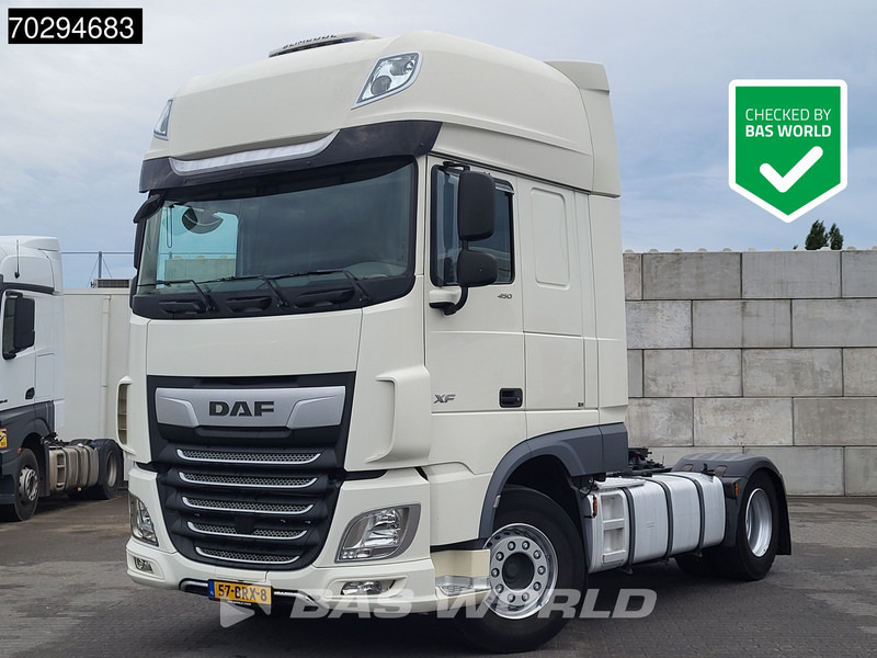 DAF XF 450 4X2 NL-Truck SSC 2xTanks Standklima ACC Euro 6 - Cap tractor: Foto 1 DAF XF 450 4X2 NL-Truck SSC 2xTanks Standklima ACC Euro 6 - Cap tractor: Foto 1