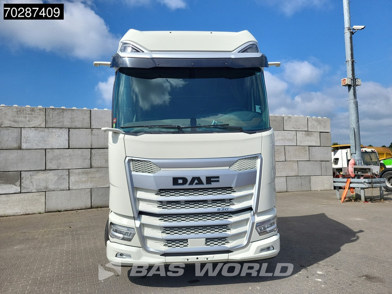 Cap tractor DAF XG+ 530 XG+ 4X2 Retarder 2x Tanks Standklima Leather Alcoa's: Foto 6