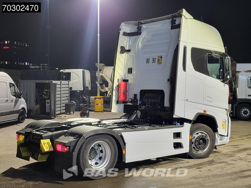 Cap tractor Ford F-Max 500 4X2 Retarder Standklima 2xTanks ACC LED Euro 6: Foto 13 Cap tractor Ford F-Max 500 4X2 Retarder Standklima 2xTanks ACC LED Euro 6: Foto 13