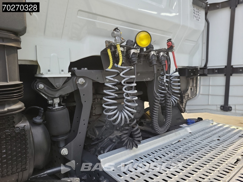 Iveco S-Way 490 4X2 Full-Air! 2x Tanks LED - Cap tractor: Foto 3 Iveco S-Way 490 4X2 Full-Air! 2x Tanks LED - Cap tractor: Foto 3