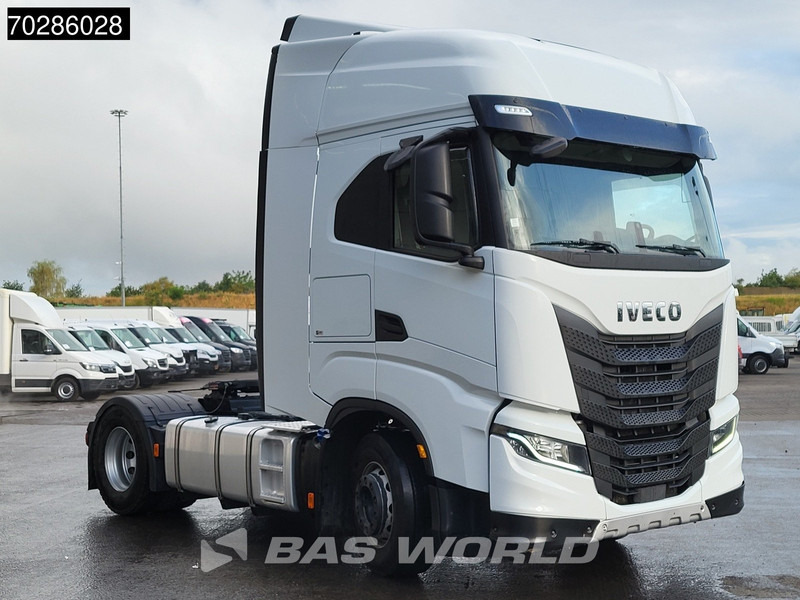 Iveco S-Way 510 S-Way 4X2 Retarder ACC LED Navi Euro 6 - Cap tractor: Foto 3 Iveco S-Way 510 S-Way 4X2 Retarder ACC LED Navi Euro 6 - Cap tractor: Foto 3