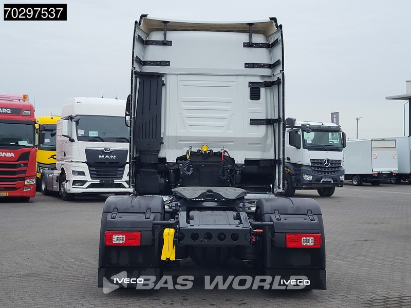 Iveco S-Way 580 4X2 NEW! 2x Tanks Standklima Navi ACC LED Euro 6 - Cap tractor: Foto 3 Iveco S-Way 580 4X2 NEW! 2x Tanks Standklima Navi ACC LED Euro 6 - Cap tractor: Foto 3