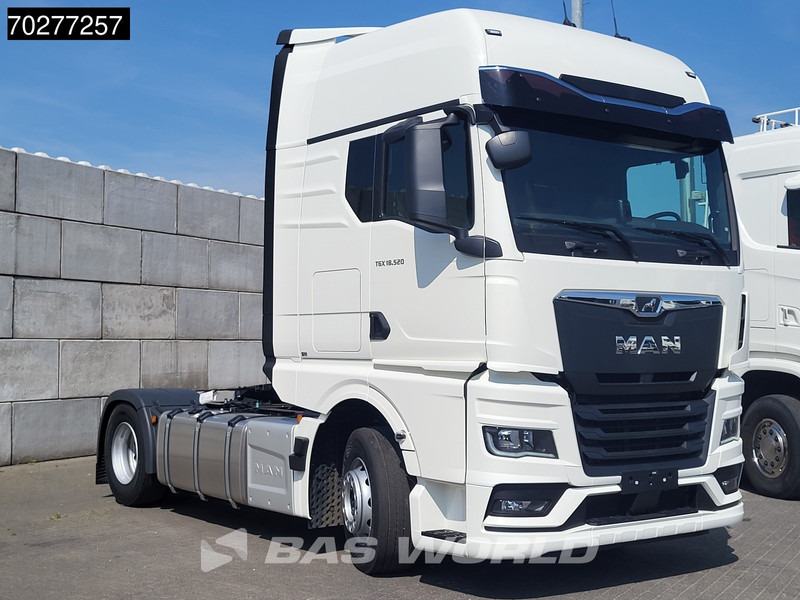 MAN TGX 18.520 4X2 NEW! GX Retarder 2x Tanks Standklima ACC - Cap tractor: Foto 3 MAN TGX 18.520 4X2 NEW! GX Retarder 2x Tanks Standklima ACC - Cap tractor: Foto 3