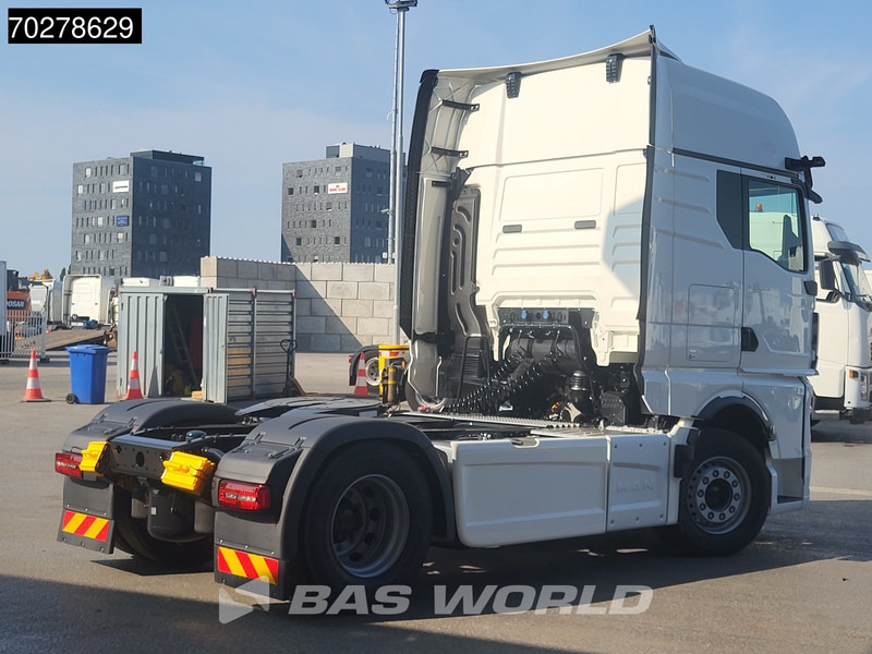 MAN TGX 18.520 4X2 Retarder 2xTanks Standklima MirrorCam ACC Navi LED Euro 6 Nieuw! - Cap tractor: Foto 5 MAN TGX 18.520 4X2 Retarder 2xTanks Standklima MirrorCam ACC Navi LED Euro 6 Nieuw! - Cap tractor: Foto 5