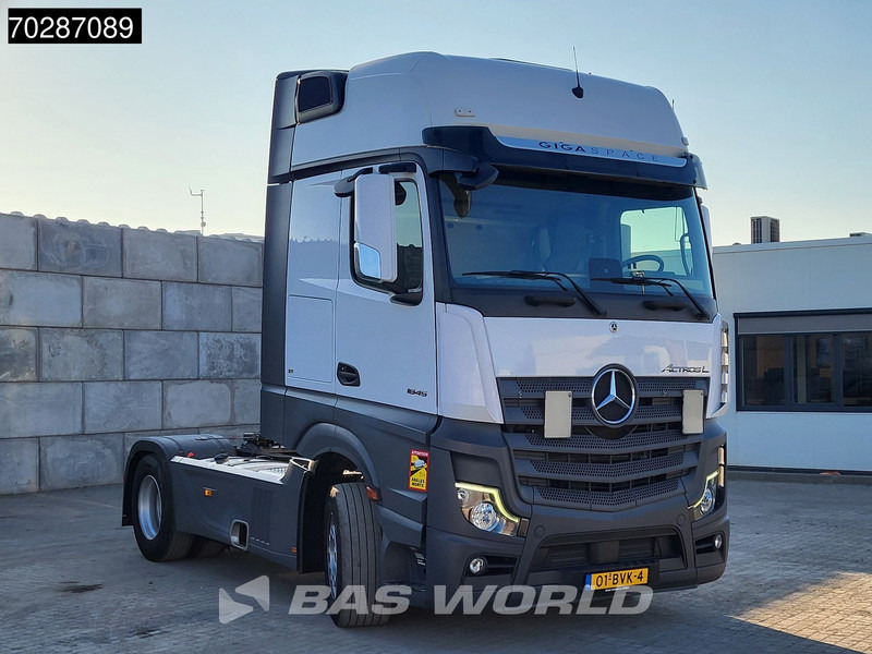 Mercedes-Benz Actros 1845 4X2 NL-Truck Retarder 2xTanks Standklima ACC Navi Euro 6 - Cap tractor: Foto 3 Mercedes-Benz Actros 1845 4X2 NL-Truck Retarder 2xTanks Standklima ACC Navi Euro 6 - Cap tractor: Foto 3