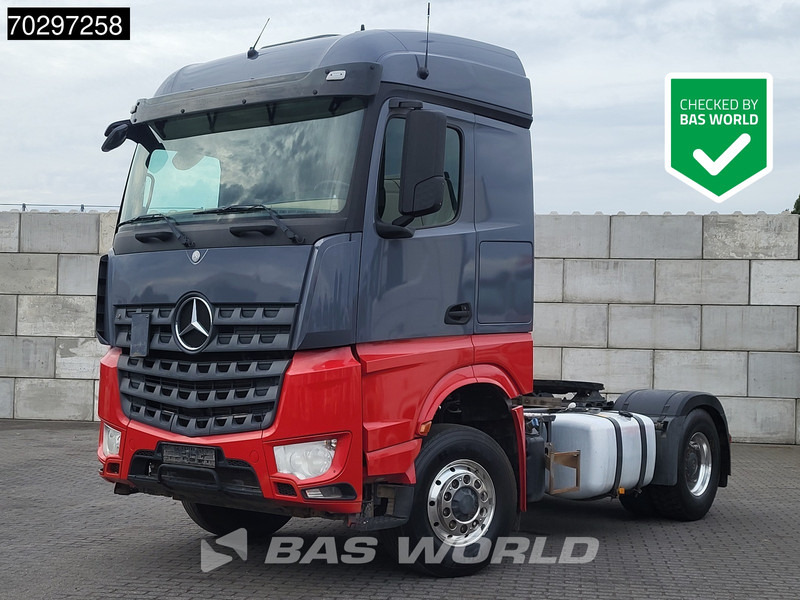 Mercedes-Benz Arocs 1845 Arocs 4X4 StreamSpace Retarder Hydrodrive Big-Axle Euro 6 - Cap tractor: Foto 1 Mercedes-Benz Arocs 1845 Arocs 4X4 StreamSpace Retarder Hydrodrive Big-Axle Euro 6 - Cap tractor: Foto 1