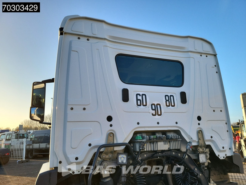 Mercedes-Benz Arocs 2046 4X2 ClassicSpace Big-Axle Retarder Standklima Euro 6 - Cap tractor: Foto 5 Mercedes-Benz Arocs 2046 4X2 ClassicSpace Big-Axle Retarder Standklima Euro 6 - Cap tractor: Foto 5
