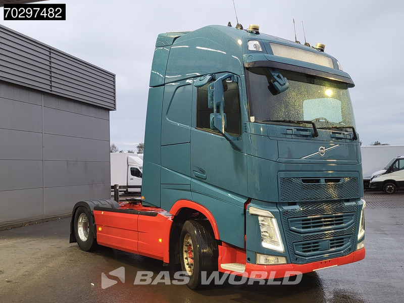 Volvo FH 500 4X2 XL I-ParkCool 2xTanks Euro 6 - Cap tractor: Foto 3 Volvo FH 500 4X2 XL I-ParkCool 2xTanks Euro 6 - Cap tractor: Foto 3