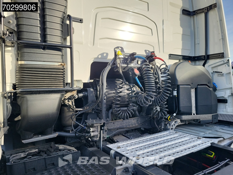 Volvo FH 500 FH 4X2 XL VEB+ 2x Tanks ACC LED ADR - Cap tractor: Foto 5 Volvo FH 500 FH 4X2 XL VEB+ 2x Tanks ACC LED ADR - Cap tractor: Foto 5