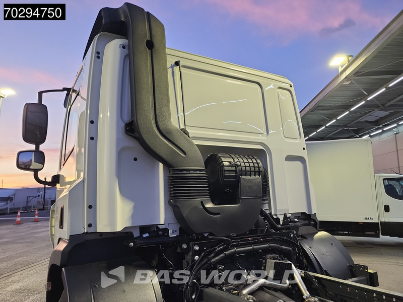 DAF CF 300 6X2 NEW chassis Lift/Steering Axle ACC Retarder Euro 6 - Camion şasiu: Foto 5 DAF CF 300 6X2 NEW chassis Lift/Steering Axle ACC Retarder Euro 6 - Camion şasiu: Foto 5