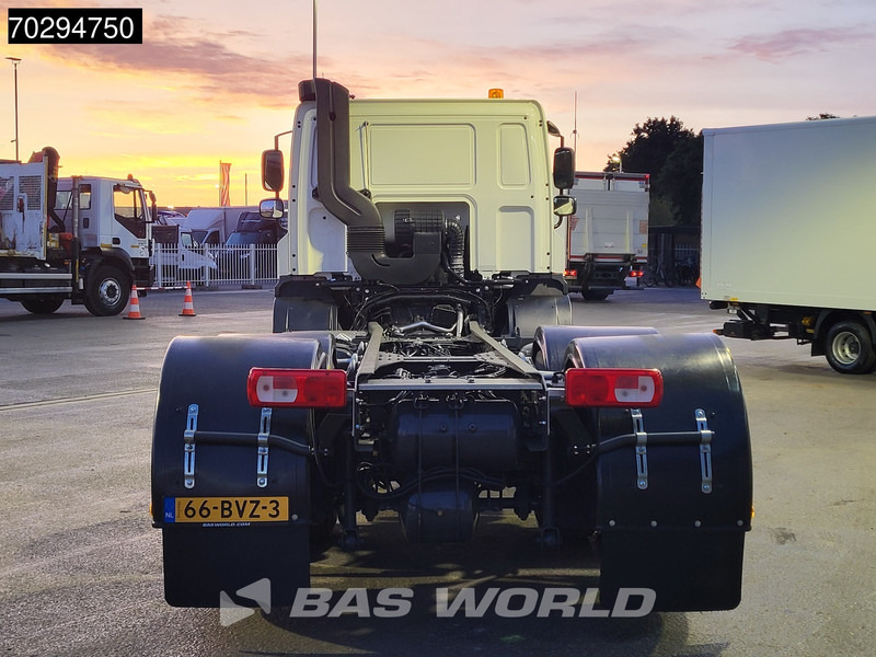 DAF CF 300 6X2 NEW chassis Lift/Steering Axle ACC Retarder Euro 6 - Camion şasiu: Foto 3 DAF CF 300 6X2 NEW chassis Lift/Steering Axle ACC Retarder Euro 6 - Camion şasiu: Foto 3
