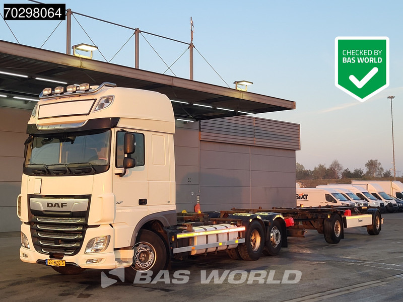 DAF XF 450 XF 6X2 NL-Truck Combi Retarder 2xTanks Lift-axle Standairco ACC Euro 6 - Camion transport containere/ Swap body: Foto 1 DAF XF 450 XF 6X2 NL-Truck Combi Retarder 2xTanks Lift-axle Standairco ACC Euro 6 - Camion transport containere/ Swap body: Foto 1