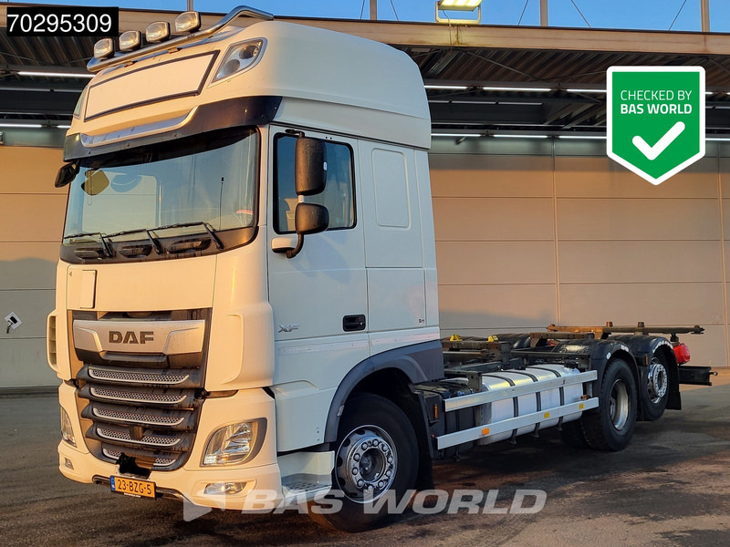 DAF XF 450 XF 6X2 NL-Truck Retarder 2xTanks Lift-axle Standairco ACC Euro 6 - Camion transport containere/ Swap body: Foto 1 DAF XF 450 XF 6X2 NL-Truck Retarder 2xTanks Lift-axle Standairco ACC Euro 6 - Camion transport containere/ Swap body: Foto 1