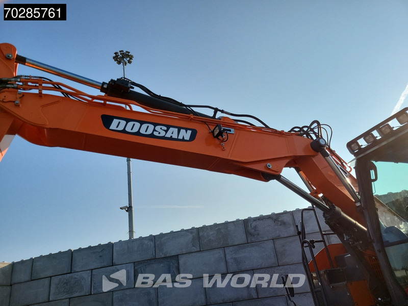 Excavator pe roţi Doosan DX165W-5 DUTCH MACHINE: Foto 12