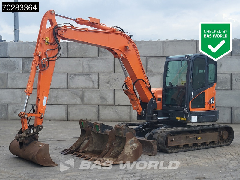 Doosan DX85 R-3 4 BUCKETS - Mini excavator: Foto 1 Doosan DX85 R-3 4 BUCKETS - Mini excavator: Foto 1