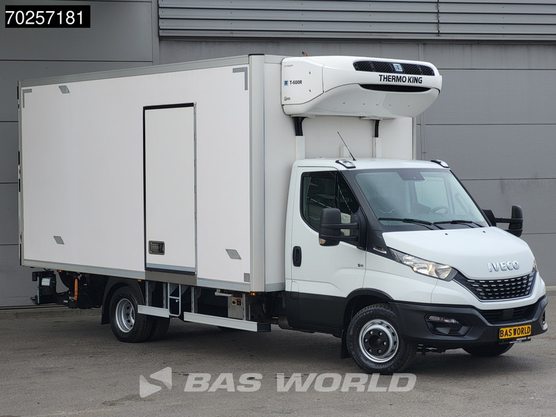 Iveco Daily 72C21 3.0L Koelwagen Laadklep Thermo King T-600R 380V Luchtvering Koelwagen Airco Cruise Camera Koeler Koel Kühlwagen 28m3 A/C C - Autoutilitară frigorifica: Foto 5 Iveco Daily 72C21 3.0L Koelwagen Laadklep Thermo King T-600R 380V Luchtvering Koelwagen Airco Cruise Camera Koeler Koel Kühlwagen 28m3 A/C C - Autoutilitară frigorifica: Foto 5