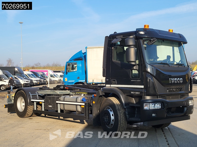 Iveco Eurocargo 180E320 4X2 NEW! 14tons Hiab Multilift ULT14S51 ACC Euro 6 - Camion cu cârlig: Foto 5 Iveco Eurocargo 180E320 4X2 NEW! 14tons Hiab Multilift ULT14S51 ACC Euro 6 - Camion cu cârlig: Foto 5