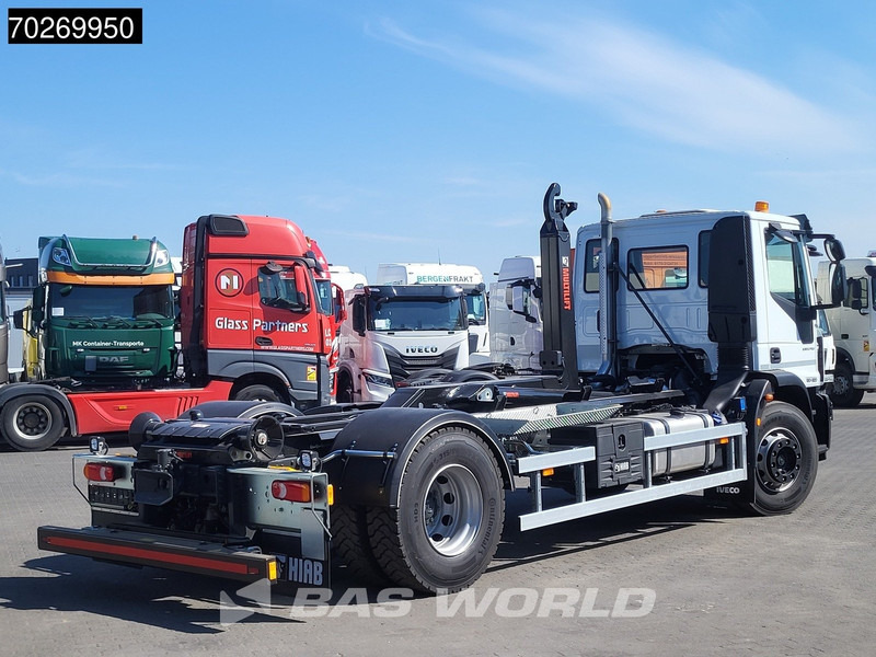 Iveco Eurocargo 180E320 4X2 NEW! 14tons Hiab Multilift ULT14S51 ACC Euro 6 - Camion cu cârlig: Foto 5 Iveco Eurocargo 180E320 4X2 NEW! 14tons Hiab Multilift ULT14S51 ACC Euro 6 - Camion cu cârlig: Foto 5