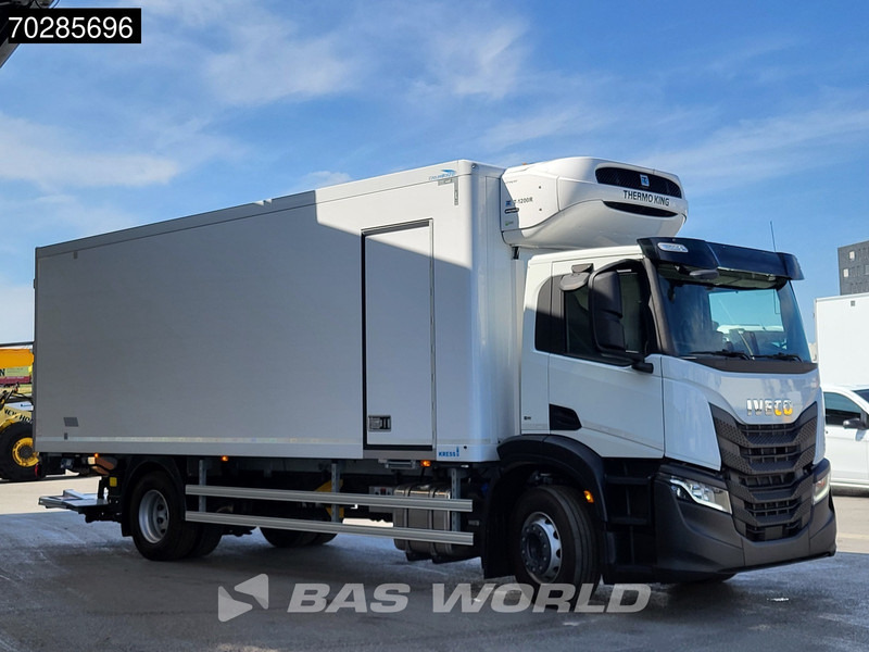 Iveco S-Way 400 4X2 NEW! 19t Thermo King T-1200 ATP Automatic 2000kg Ladebordwand Euro 6 - Camion frigider: Foto 3 Iveco S-Way 400 4X2 NEW! 19t Thermo King T-1200 ATP Automatic 2000kg Ladebordwand Euro 6 - Camion frigider: Foto 3