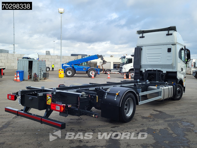 Iveco S-Way 460 4X2 NEW !! BDF Automatic Full air ACC Led Euro 6 - Camion transport containere/ Swap body: Foto 5 Iveco S-Way 460 4X2 NEW !! BDF Automatic Full air ACC Led Euro 6 - Camion transport containere/ Swap body: Foto 5