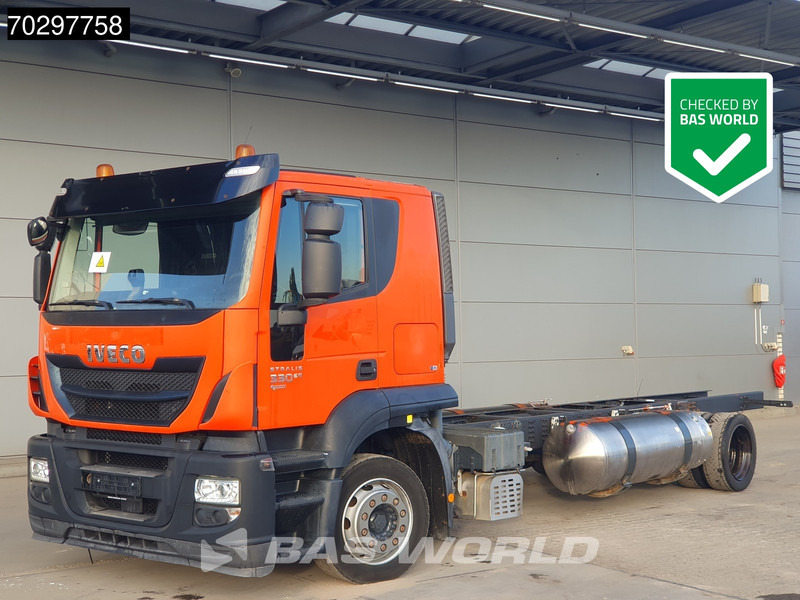 Iveco Stralis 330 4X2 NO REGISTRATION PAPERS LNG ACC Manual Retarder Euro 6 - Camion şasiu: Foto 1 Iveco Stralis 330 4X2 NO REGISTRATION PAPERS LNG ACC Manual Retarder Euro 6 - Camion şasiu: Foto 1