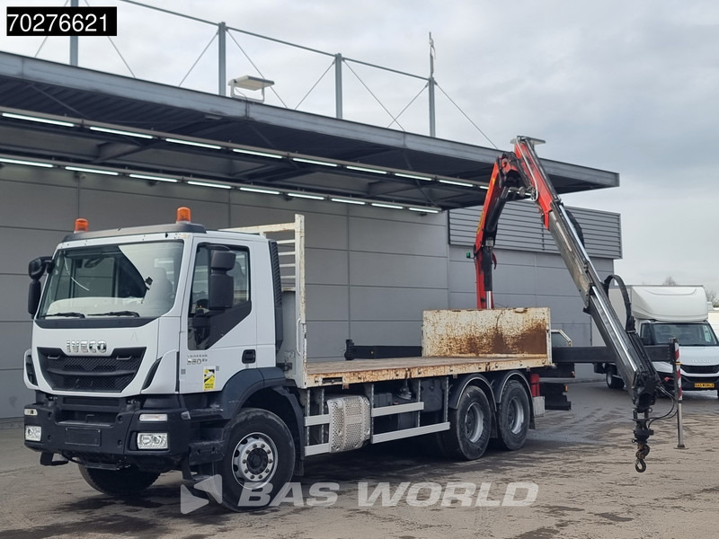 Iveco Trakker 360 6X4 Palfinger PK17.001 SLD Remote Steelsuspension Big-Axle - Camion platformă, Camion cu macara: Foto 5 Iveco Trakker 360 6X4 Palfinger PK17.001 SLD Remote Steelsuspension Big-Axle - Camion platformă, Camion cu macara: Foto 5