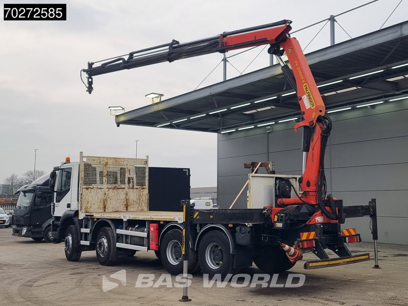 Iveco Trakker 360 8X4 Palfinger PK20001 Kran Retarder Big-Axle Steelsuspension Euro 6 - Camion platformă, Camion cu macara: Foto 2 Iveco Trakker 360 8X4 Palfinger PK20001 Kran Retarder Big-Axle Steelsuspension Euro 6 - Camion platformă, Camion cu macara: Foto 2