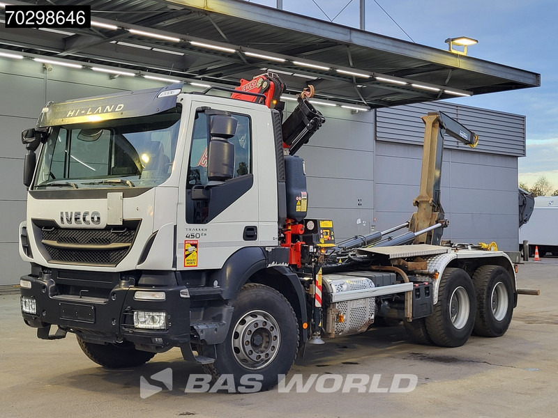 Iveco Trakker 450 6X4 Fassi F120B.2.22 Crane Marrel AL16S50 Retarder Big-axle Euro 6 - Camion cu cârlig, Camion cu macara: Foto 3 Iveco Trakker 450 6X4 Fassi F120B.2.22 Crane Marrel AL16S50 Retarder Big-axle Euro 6 - Camion cu cârlig, Camion cu macara: Foto 3