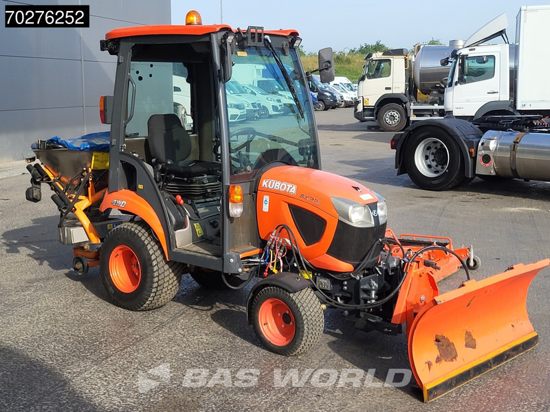 Kubota BX231D-C C10 4X4 - Tractor agricol: Foto 5 Kubota BX231D-C C10 4X4 - Tractor agricol: Foto 5