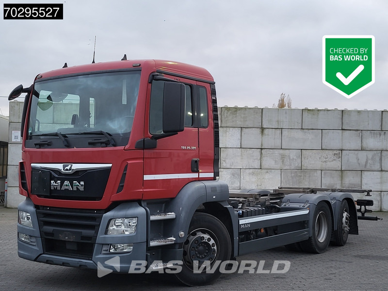 MAN TGS 26.320 TGS 6X2 ADR BDF Lift + Steering Axle Euro 6 - Camion transport containere/ Swap body: Foto 1 MAN TGS 26.320 TGS 6X2 ADR BDF Lift + Steering Axle Euro 6 - Camion transport containere/ Swap body: Foto 1