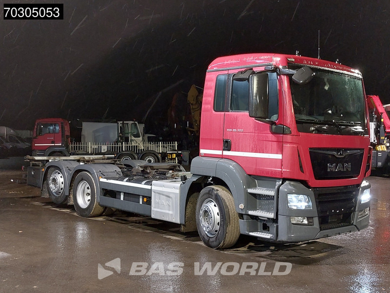 MAN TGS 26.320 TGS 6X2 BDF Lift+Steering Axle Automatic ADR Euro 6 - Camion transport containere/ Swap body: Foto 3 MAN TGS 26.320 TGS 6X2 BDF Lift+Steering Axle Automatic ADR Euro 6 - Camion transport containere/ Swap body: Foto 3