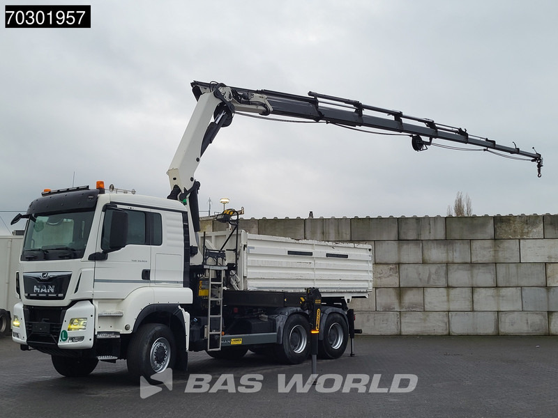 MAN TGS 33.420 6X6 Palfinger PK33002 EH Crane 12m3 tipper Manual Retarder Big-Axle Euro 6 - Camion basculantă, Camion cu macara: Foto 3 MAN TGS 33.420 6X6 Palfinger PK33002 EH Crane 12m3 tipper Manual Retarder Big-Axle Euro 6 - Camion basculantă, Camion cu macara: Foto 3