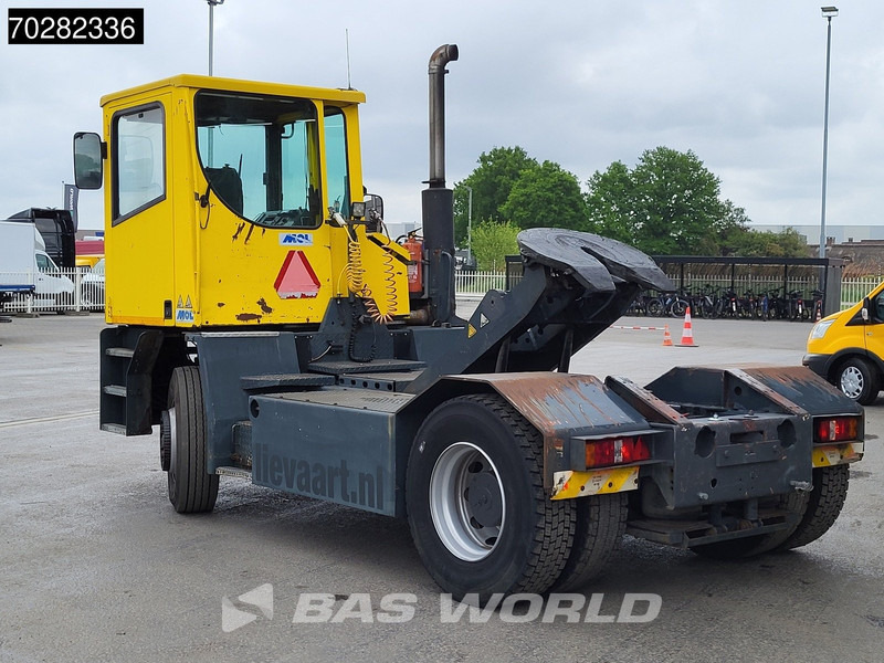 MOL YT200/4X2 4X2 Big-Axle Drumbrakes Hebesattel - Tractor terminal: Foto 2 MOL YT200/4X2 4X2 Big-Axle Drumbrakes Hebesattel - Tractor terminal: Foto 2