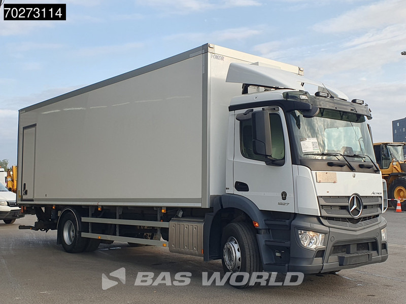 Mercedes-Benz Actros 1827 4X2 2000kg Ladebordwand Xenon ClassicSpace Automatic Euro 6 - Camion furgon: Foto 3 Mercedes-Benz Actros 1827 4X2 2000kg Ladebordwand Xenon ClassicSpace Automatic Euro 6 - Camion furgon: Foto 3