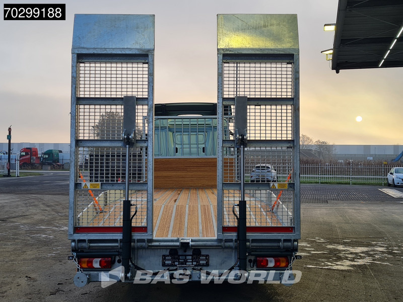 Mercedes-Benz Actros 1827 4X2 NEW! 18tons Machine transporter Oprijwagen Hydraulic ramps Air suspension - Camion transport auto: Foto 3 Mercedes-Benz Actros 1827 4X2 NEW! 18tons Machine transporter Oprijwagen Hydraulic ramps Air suspension - Camion transport auto: Foto 3