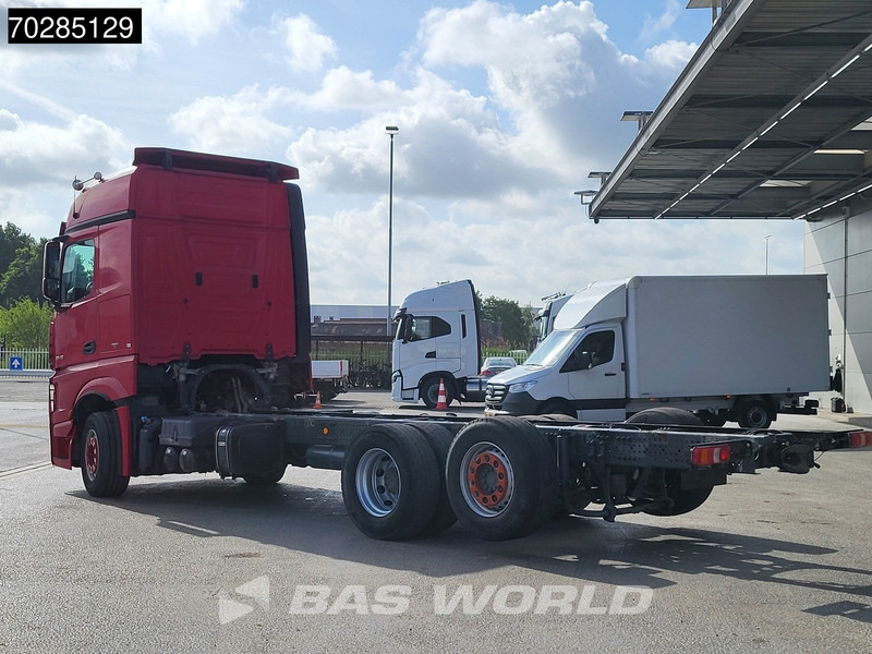 Mercedes-Benz Actros 2548 Actros 6X2 BigSpace Retarder PTO Liftachse Xenon ACC Navi Euro 6 - Camion şasiu: Foto 2 Mercedes-Benz Actros 2548 Actros 6X2 BigSpace Retarder PTO Liftachse Xenon ACC Navi Euro 6 - Camion şasiu: Foto 2