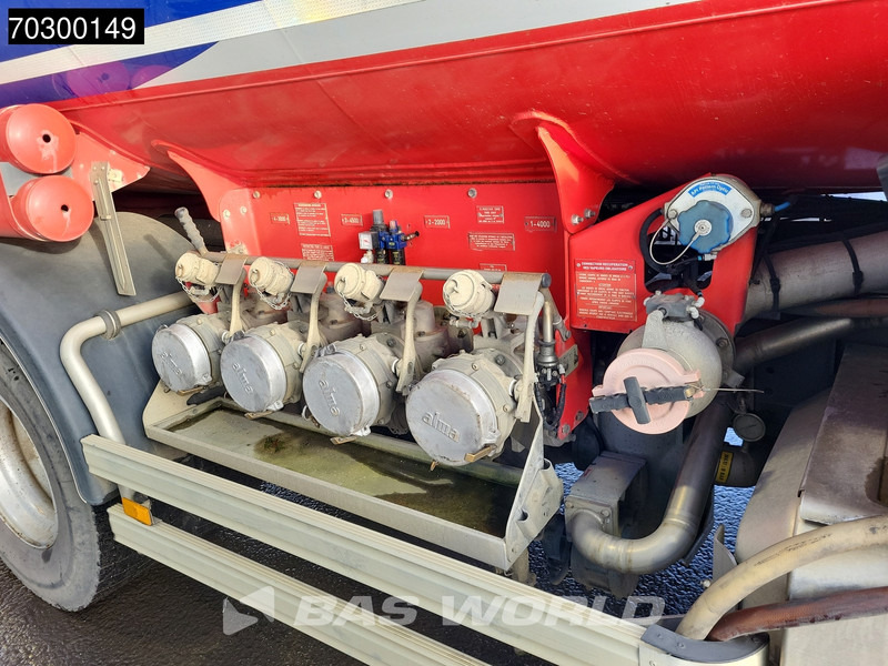 Camion cisternă pentru transport de combustibili Mercedes-Benz Antos 1824 4X2 13.500Liter Fuel tanker ADR Automatic Euro 6: Foto 10 Camion cisternă pentru transport de combustibili Mercedes-Benz Antos 1824 4X2 13.500Liter Fuel tanker ADR Automatic Euro 6: Foto 10