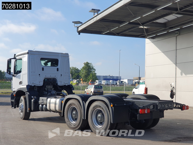 Mercedes-Benz Arocs 2636 6X4 NEW chassis Flywheel PTO Big-Axle Automatic Steelsuspension Euro 6 - Camion şasiu: Foto 2 Mercedes-Benz Arocs 2636 6X4 NEW chassis Flywheel PTO Big-Axle Automatic Steelsuspension Euro 6 - Camion şasiu: Foto 2