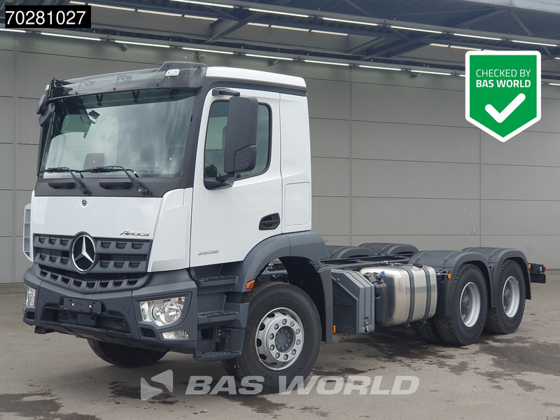 Mercedes-Benz Arocs 2636 6X4 NEW chassis Flywheel PTO Big-Axle Automatic Steelsuspension Euro 6 - Camion şasiu: Foto 1 Mercedes-Benz Arocs 2636 6X4 NEW chassis Flywheel PTO Big-Axle Automatic Steelsuspension Euro 6 - Camion şasiu: Foto 1