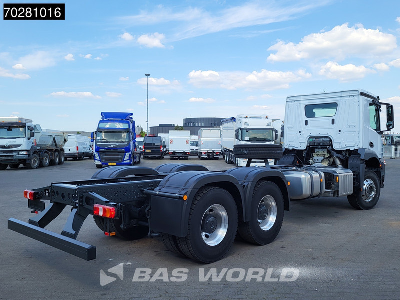 Mercedes-Benz Arocs 2640 6X4 NEW chassis PTO preparation Big-Axle Alcoa Automatic Euro 6 - Camion şasiu: Foto 5 Mercedes-Benz Arocs 2640 6X4 NEW chassis PTO preparation Big-Axle Alcoa Automatic Euro 6 - Camion şasiu: Foto 5