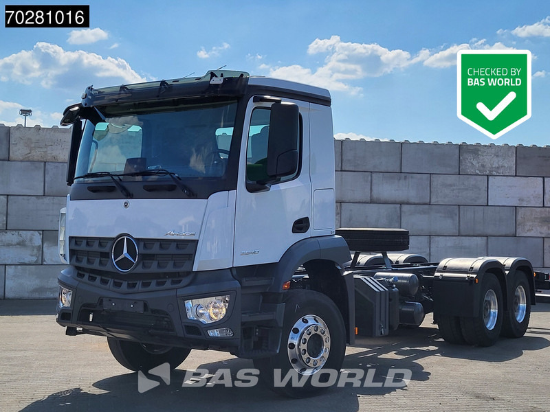 Mercedes-Benz Arocs 2640 6X4 NEW chassis PTO preparation Big-Axle Alcoa Automatic Euro 6 - Camion şasiu: Foto 1 Mercedes-Benz Arocs 2640 6X4 NEW chassis PTO preparation Big-Axle Alcoa Automatic Euro 6 - Camion şasiu: Foto 1