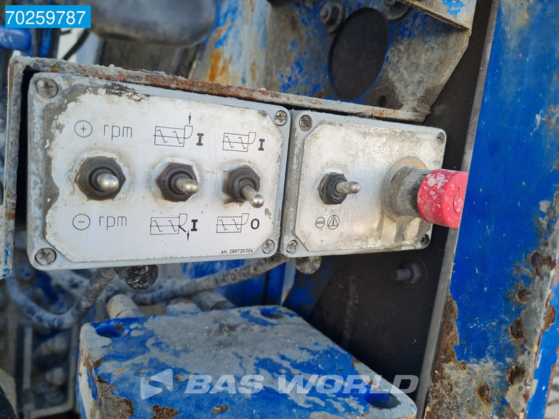 Autopompă de beton Mercedes-Benz Arocs 3251 8X4 PUMI Putzmeister TMM 24 + Liebherr 7m3 Mixer Retarder Euro 6: Foto 15