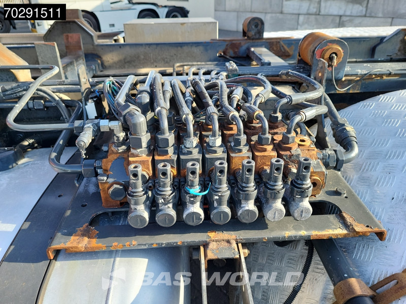 Camion cu cârlig, Camion cu macara Mercedes-Benz Arocs 4145 8X4 NL-Truck HMF RCL 5300 Crane Hyva 26-51-S Hooklift Steelsuspension Big-Axle Automatic Euro 6: Foto 18 Camion cu cârlig, Camion cu macara Mercedes-Benz Arocs 4145 8X4 NL-Truck HMF RCL 5300 Crane Hyva 26-51-S Hooklift Steelsuspension Big-Axle Automatic Euro 6: Foto 18