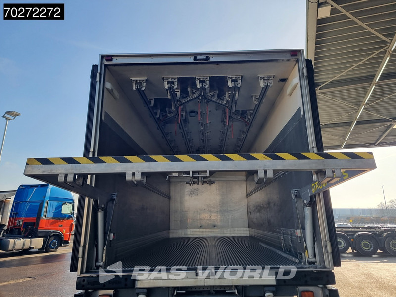 Mercedes-Benz Axor 1823 4X2 Carrier Supra 750 Meathanging Rohrbahn Automatic Euro 3 - Camion frigider: Foto 3 Mercedes-Benz Axor 1823 4X2 Carrier Supra 750 Meathanging Rohrbahn Automatic Euro 3 - Camion frigider: Foto 3