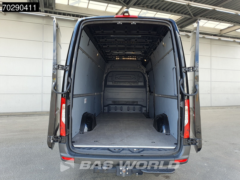 Mercedes-Benz Sprinter 317 CDI Automaat 170PK 3,5t Trekhaak L3H2 Airco Camera Parkeersensoren MBUX CarPlay Euro6 L3 15m3 A/C Towbar - Dubă: Foto 3 Mercedes-Benz Sprinter 317 CDI Automaat 170PK 3,5t Trekhaak L3H2 Airco Camera Parkeersensoren MBUX CarPlay Euro6 L3 15m3 A/C Towbar - Dubă: Foto 3