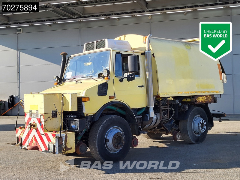 Mercedes-Benz Unimog 1650 4X4 Assaloni Vaccuum truck 4x4 Railway Manual Euro 2 - Maşină pentru vidanjări: Foto 1 Mercedes-Benz Unimog 1650 4X4 Assaloni Vaccuum truck 4x4 Railway Manual Euro 2 - Maşină pentru vidanjări: Foto 1