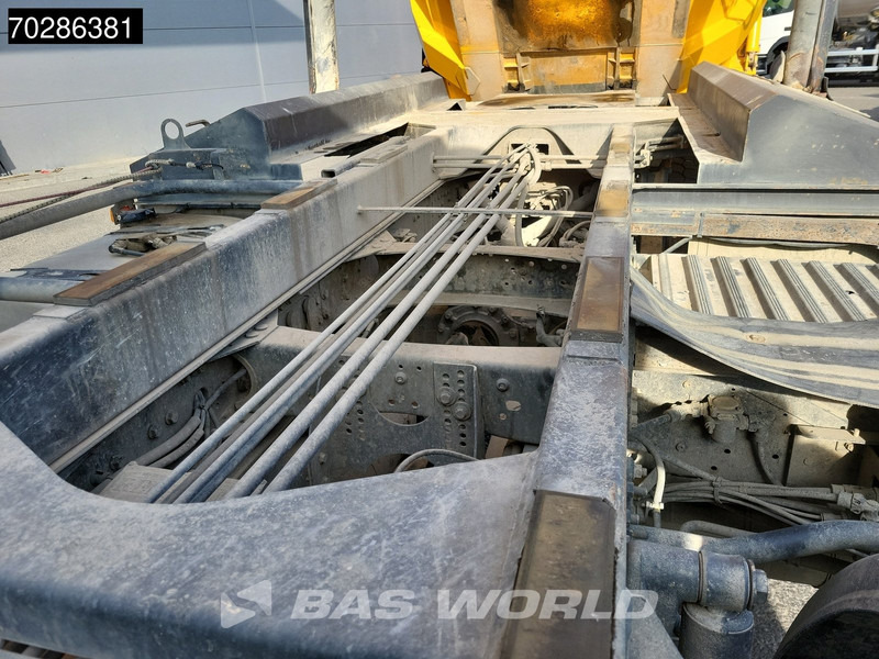 Renault Kerax 480 8X4 16m3 tipper Retarder Optibrake+ Big-Axle Steelsuspension Euro 5 - Camion basculantă: Foto 5 Renault Kerax 480 8X4 16m3 tipper Retarder Optibrake+ Big-Axle Steelsuspension Euro 5 - Camion basculantă: Foto 5