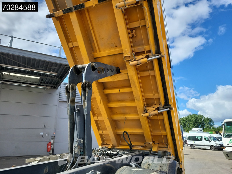 Renault Kerax 480 8X4 Retarder BigAxle Hydrauliek Kipper Euro 5 - Camion basculantă: Foto 5 Renault Kerax 480 8X4 Retarder BigAxle Hydrauliek Kipper Euro 5 - Camion basculantă: Foto 5