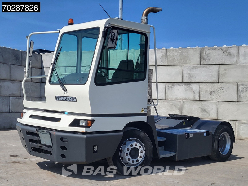 Terberg YT 182 4X2 NL-Truck Big-Axle Hebesattel Drumbrakes - Tractor terminal: Foto 2 Terberg YT 182 4X2 NL-Truck Big-Axle Hebesattel Drumbrakes - Tractor terminal: Foto 2